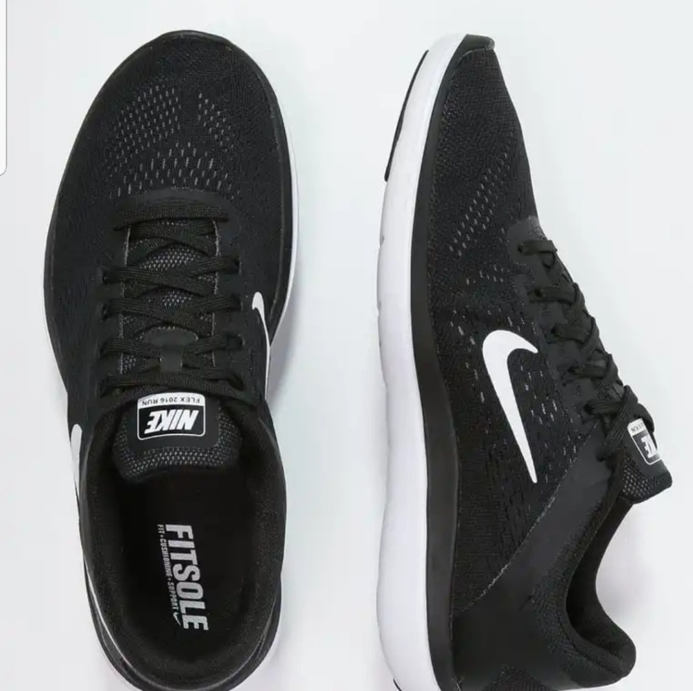 Nike fitsole black